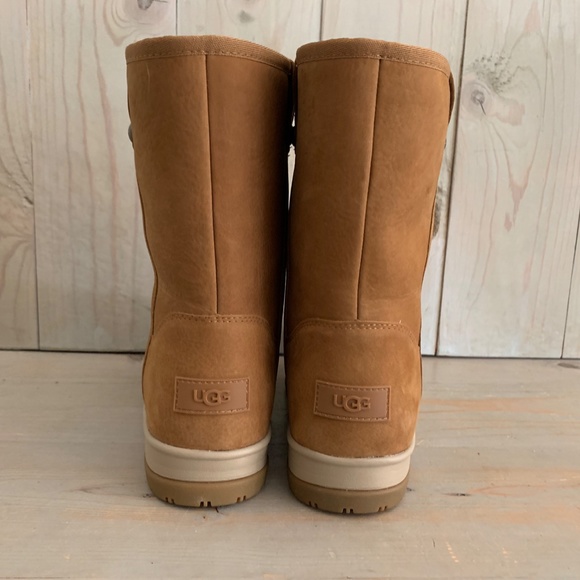 ugg classic short weather chestnut new boots - Picture 3 of 6